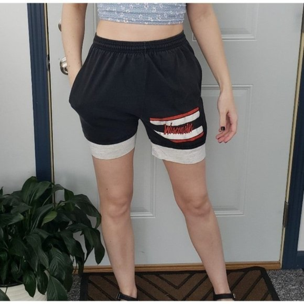 Vintage 90s‎ Wisconsin Pull On Shorts